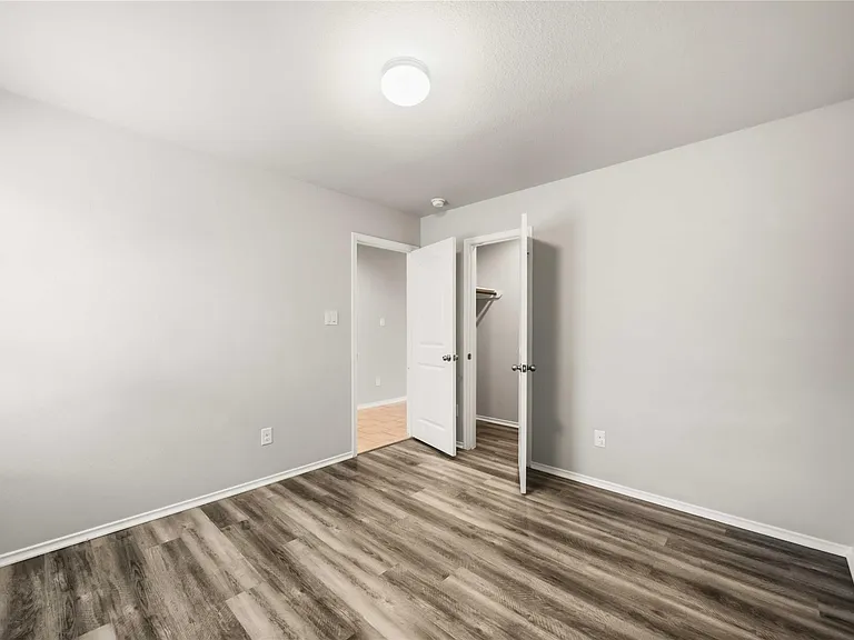 23610 Water Hickory Dr — Photo 19