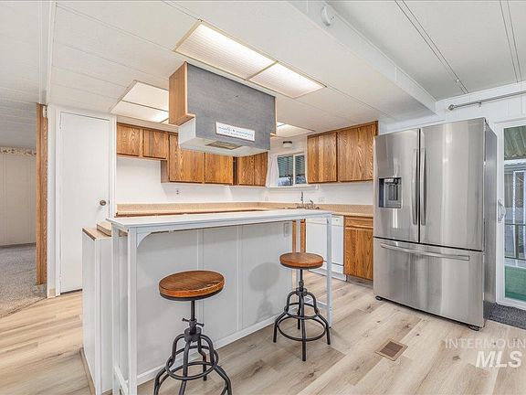 5th image of 307 Driftwood Rd