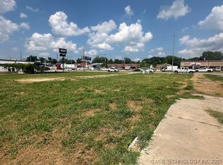 820 S Wood Dr, Okmulgee, OK 74447