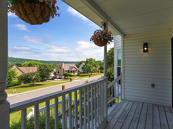 5th image of 91 Heather Ridge Dr