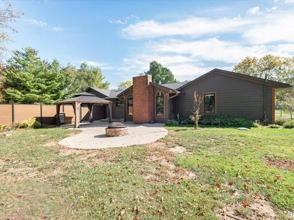 1780 W Lancaster Dr, Bloomington, IN 47404