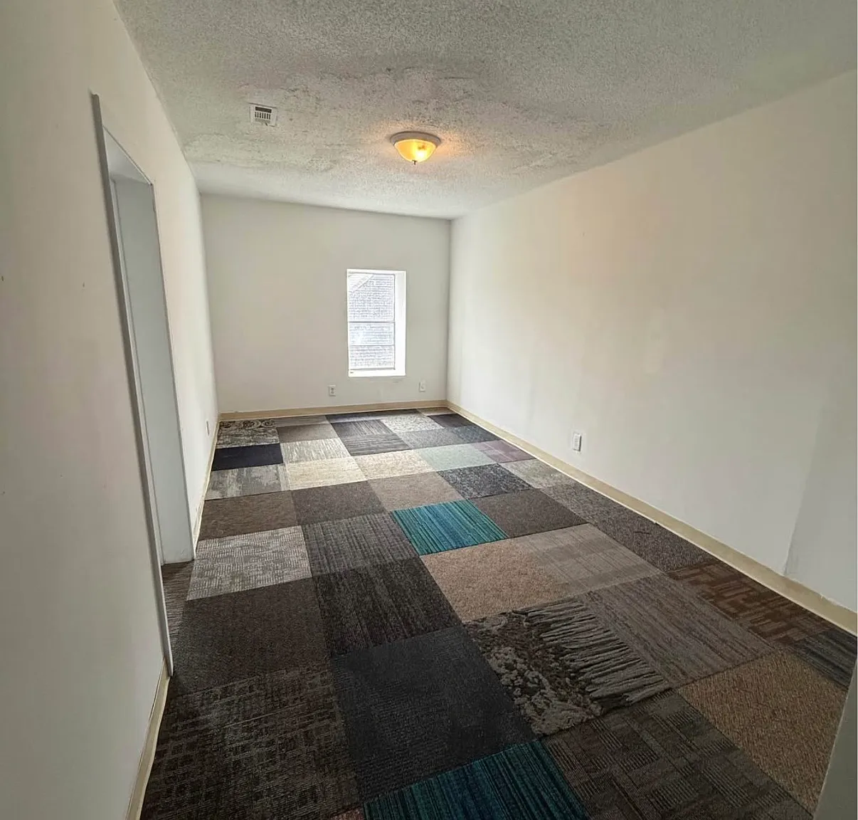 2 bed, $600 — Photo 2