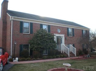 112 Lafayette Pl, Forest, VA