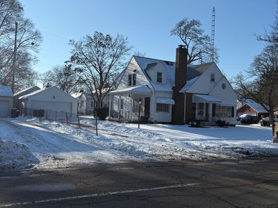 3227 Beecher Rd, Flint, MI, 48503