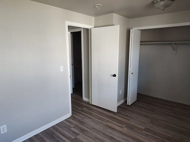 1865 Terry St #4 — Photo 14