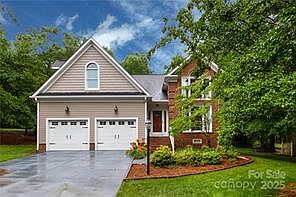 1st image of 2430 Willow Brook Dr