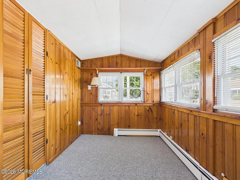 325 15th Ave — Photo 11