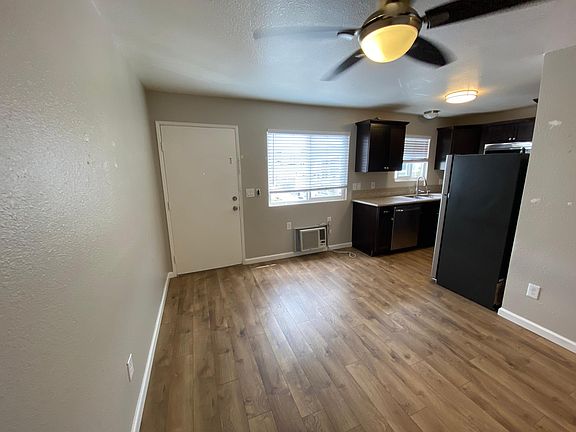 2nd image of 2621 C St APT 4