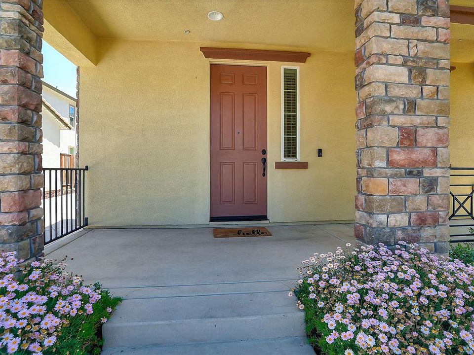 y♡  7702 Lockyear Ave, Cleveland, OH 44103 | Zillow