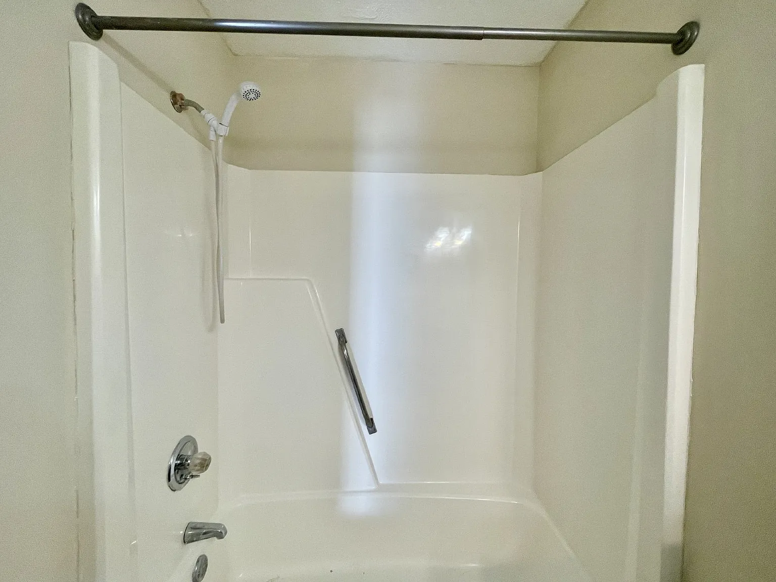 2 bed, 2.0 bath, 846 sqft, $925 — Photo 4