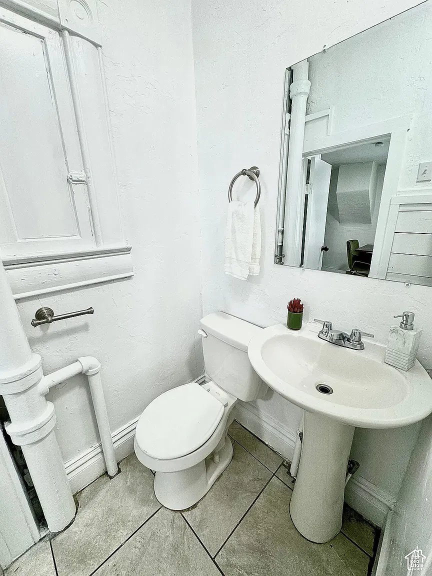 2 bed, 1.5 bath, 700 sqft, $1,350 — Photo 3