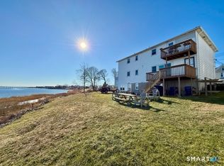 3 Bayview Pl, West Haven, CT 06516