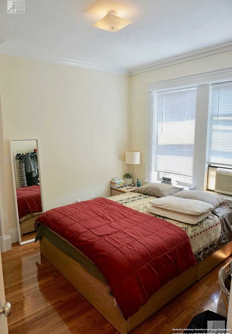 1 bed, 600 sqft, $2,400 — Photo 3