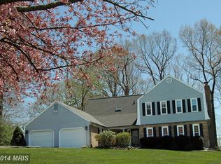 10503 Daysailer Dr, Fairfax Station, VA 22039