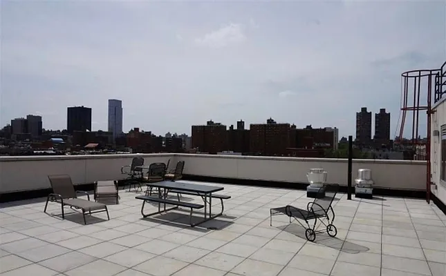 Rented by Compass | media 27