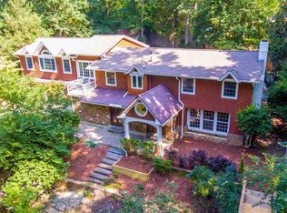 1821 Rolling Rd, Chapel Hill, NC 27514