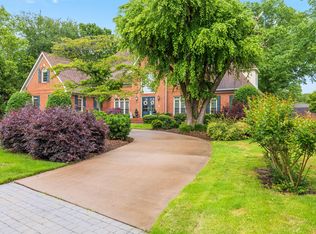 5532 Mountain Breeze Dr, Chattanooga, TN 37421