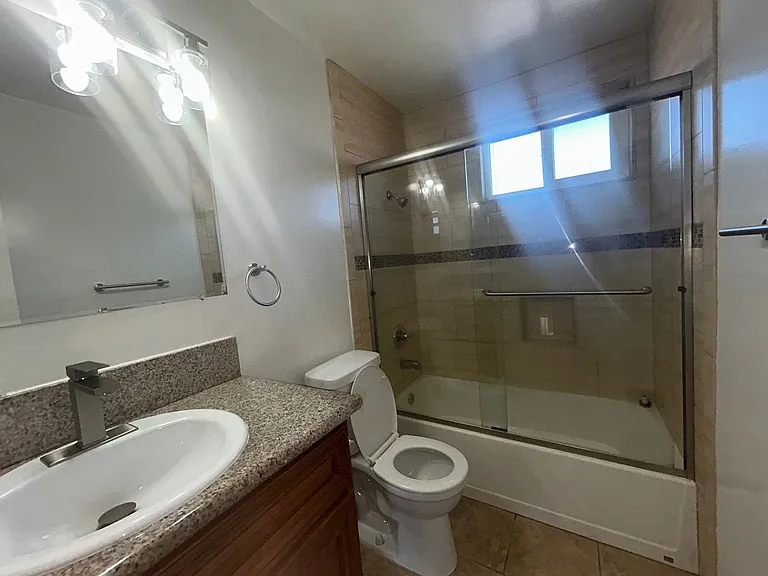 7822 Newman Ave #B — Photo 22