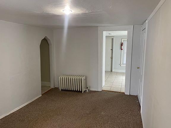4th image of 2919 Gideon Ave #2