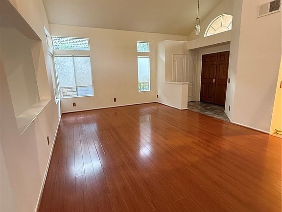 4th image of 58 Valley Crest Rd