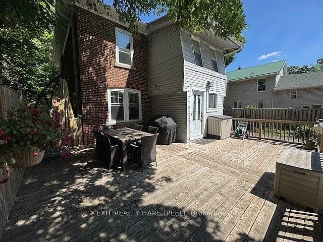 256 Broadway Ave — Photo 8