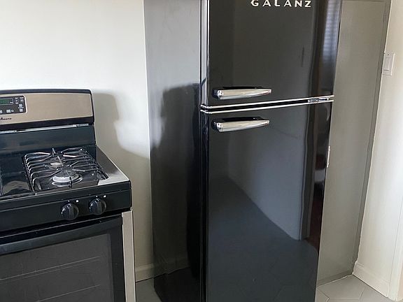 Brand new gas range; can buy and rent a fridge if needed