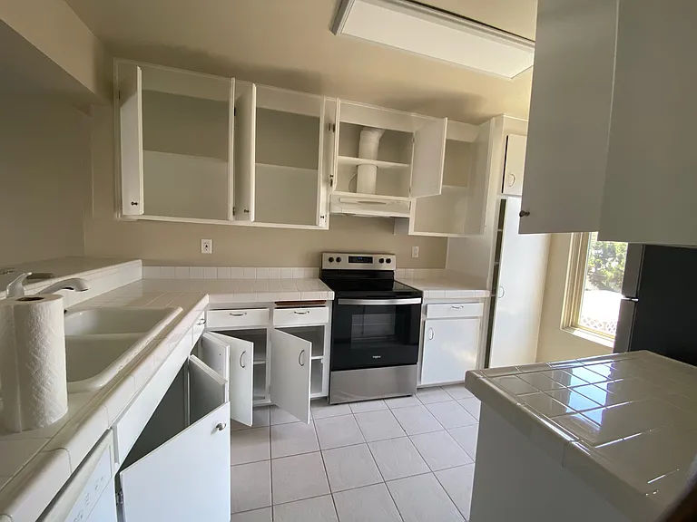 4155 Mount Alifan Pl #H — Photo 8