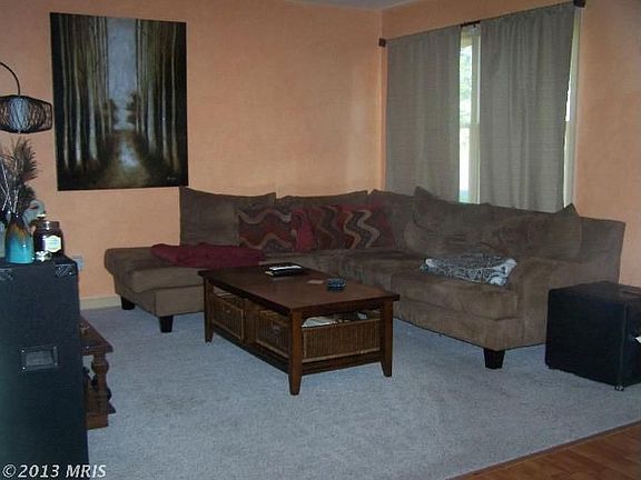 5th image of 50 Bane Berry Ln