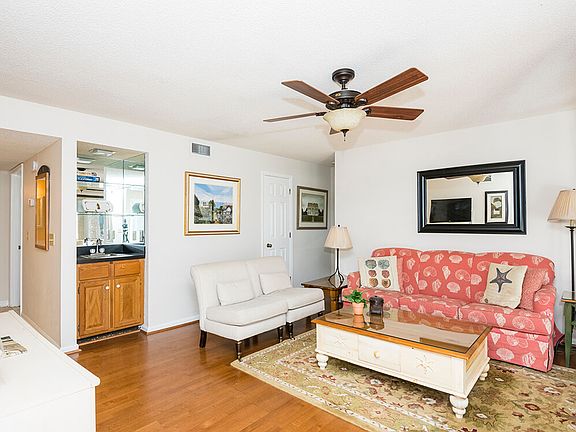 3rd image of 4815 Green Dolphin Way