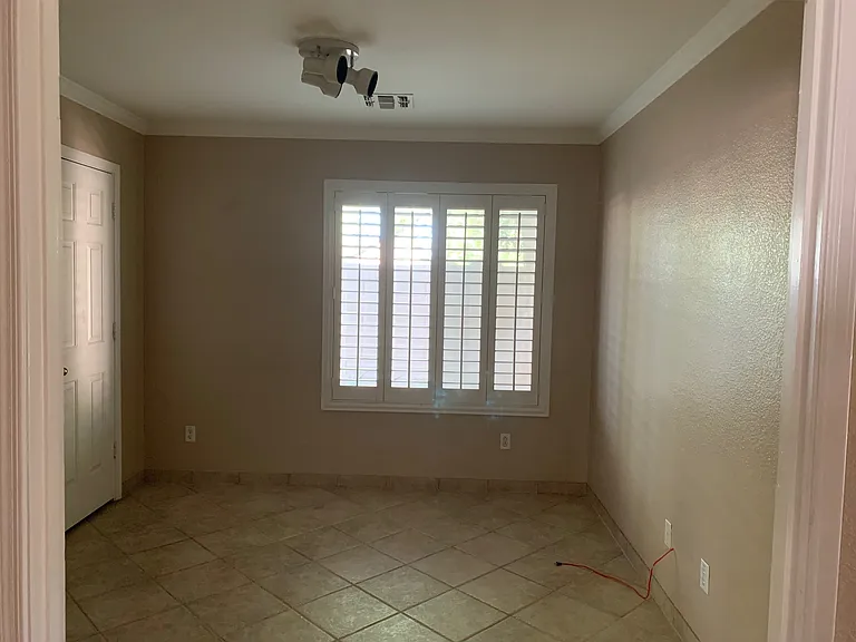 Den/Office/Bedroom5