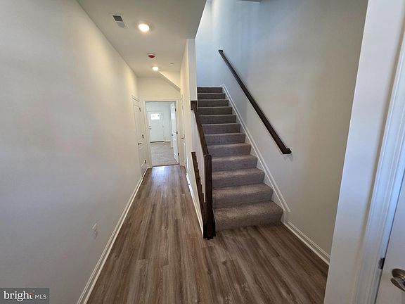 3rd image of 11265 Davisar Rd #104