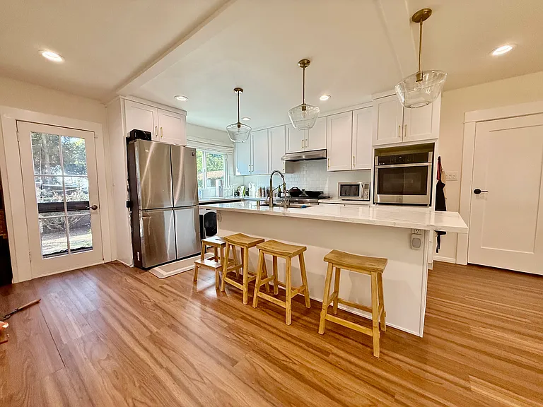7945 Caldwell Ave — Photo 4
