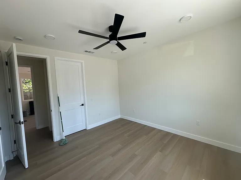 Monte Vista St — Photo 15