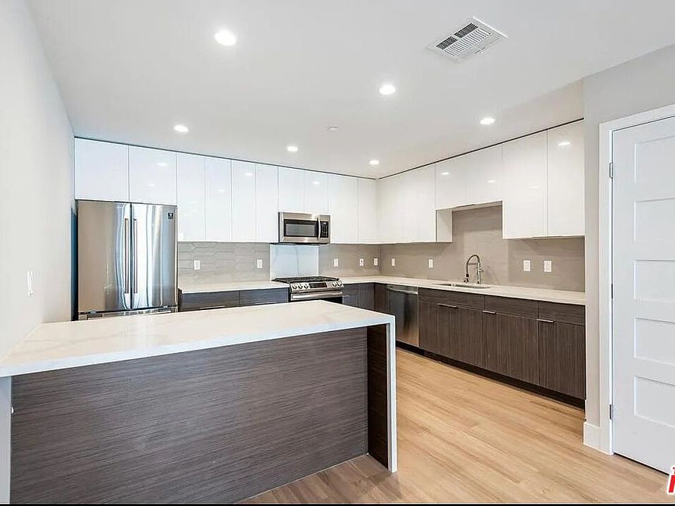 1st image of 1906 Overland Ave #203