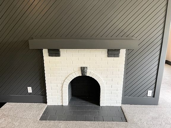3rd image of 139 E Norman Ave