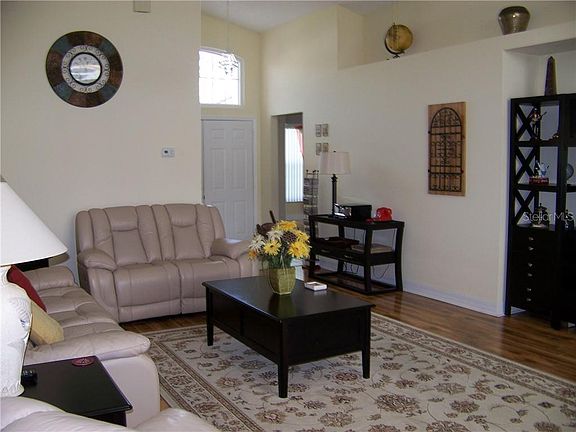 4th image of 1939 Bermuda Pointe Dr