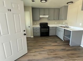 17802 Quantico Rd APT 10, Apple Valley, CA 92307