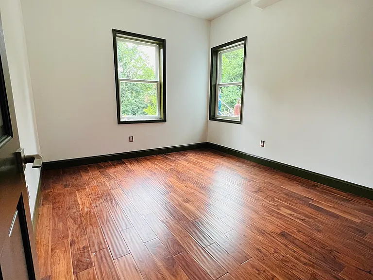 68 Broadway #1 — Photo 18