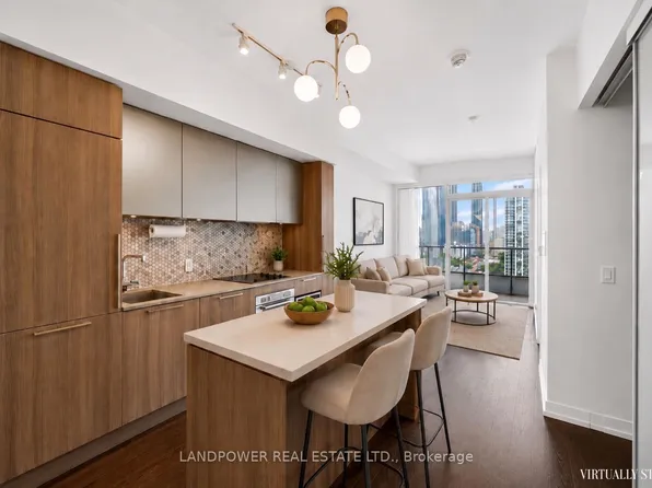 85 Wood St #2311, Toronto, ON M4Y 0E8