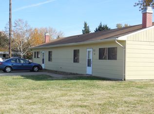 106 Knox Ln, Manhattan, KS 66502