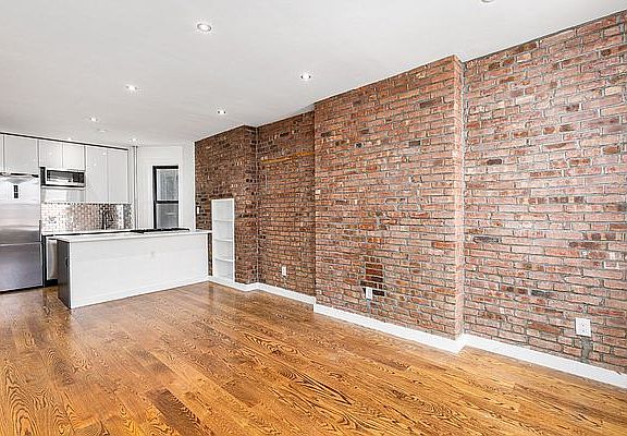 2nd image of 144 W 17th St #4A