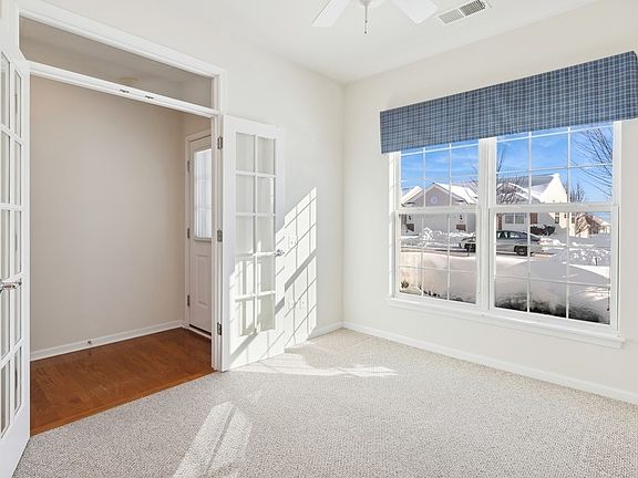 3rd image of 3282 Sheridan Ln