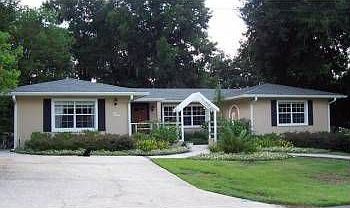 1st image of 520 W 10th Ave