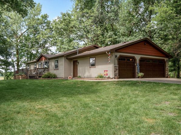 17667 Oakland Dr NE