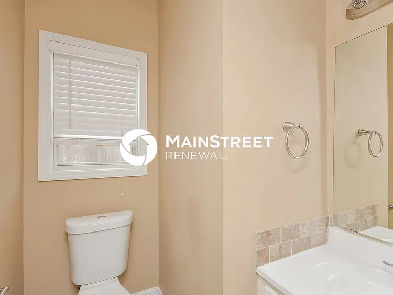 125 Lanella Pkwy — Photo 14