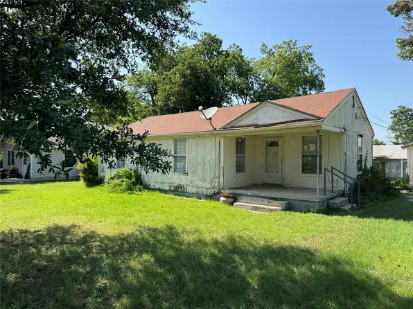 7704 Longfield Dr, Fort Worth, TX 76108