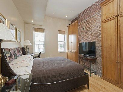 4th image of 240-242 E Houston St #5C