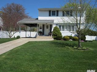 153 Tree Rd, Centereach, NY 11720