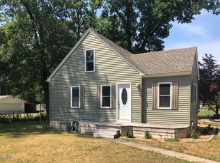 125 S Wolf Lake Rd, Muskegon, MI 49442