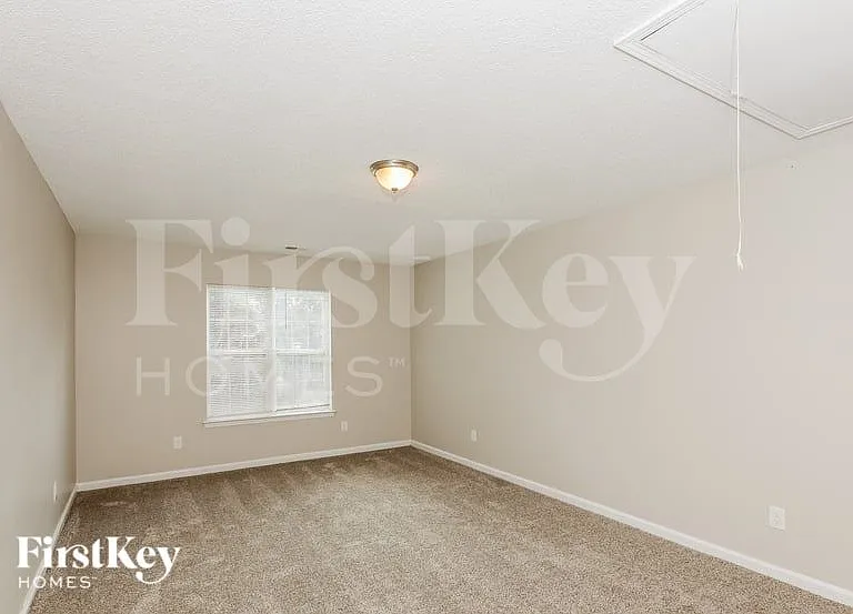 1024 Stinson Glen Ln — Photo 10